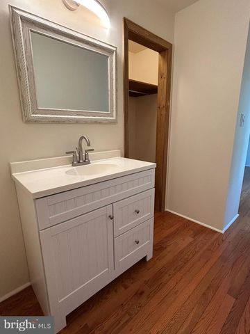 830 WESTERN LN, Front Royal, VA 22630