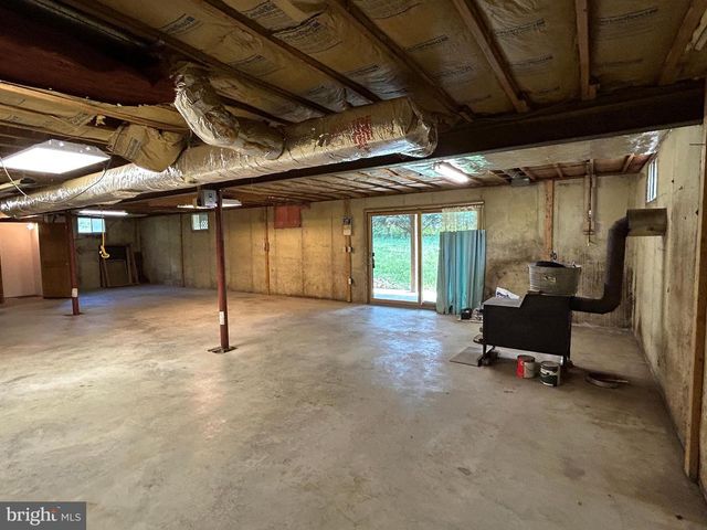 830 WESTERN LN, Front Royal, VA 22630