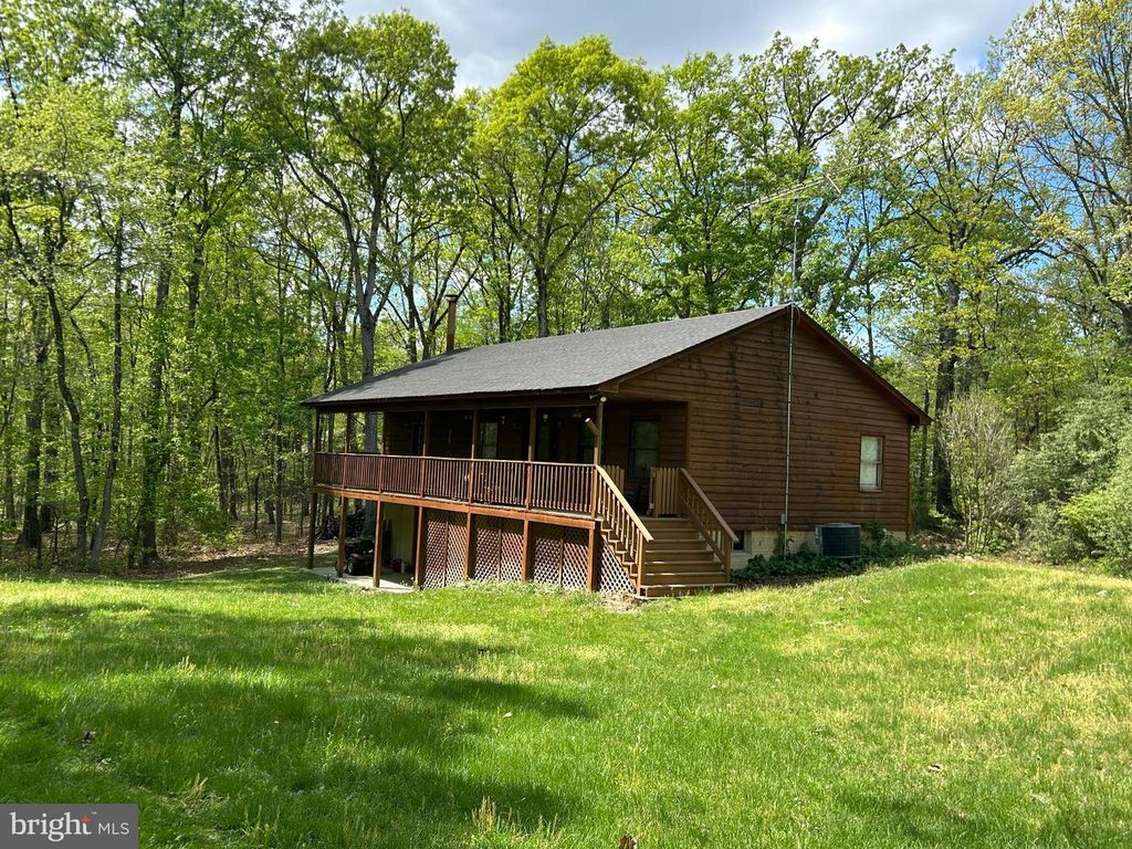 830 WESTERN LN, Front Royal, VA 22630