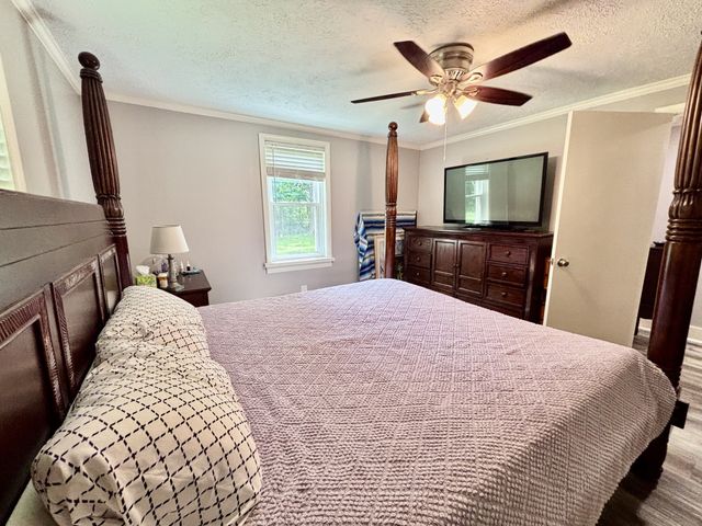 1466 Bible Crossing Rd, Winchester, TN 37398