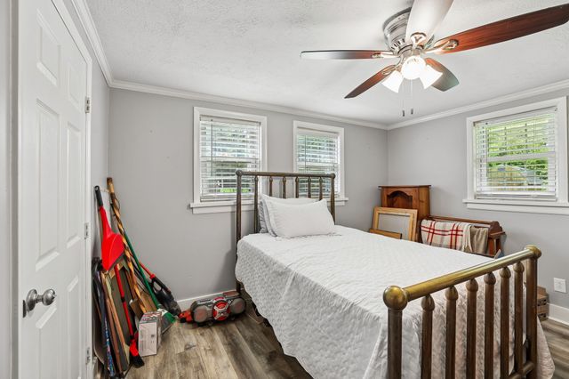 1466 Bible Crossing Rd, Winchester, TN 37398
