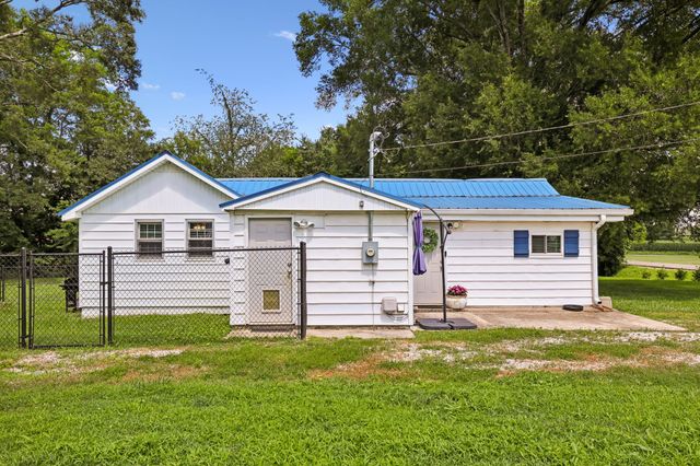 1466 Bible Crossing Rd, Winchester, TN 37398