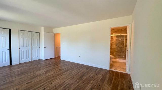 288 Constitution Circle, North Brunswick, NJ 08902