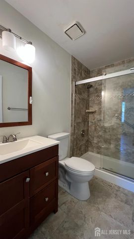 288 Constitution Circle, North Brunswick, NJ 08902