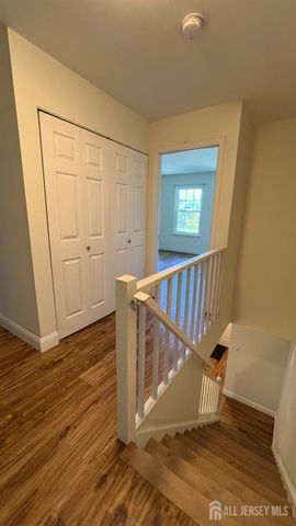 288 Constitution Circle, North Brunswick, NJ 08902