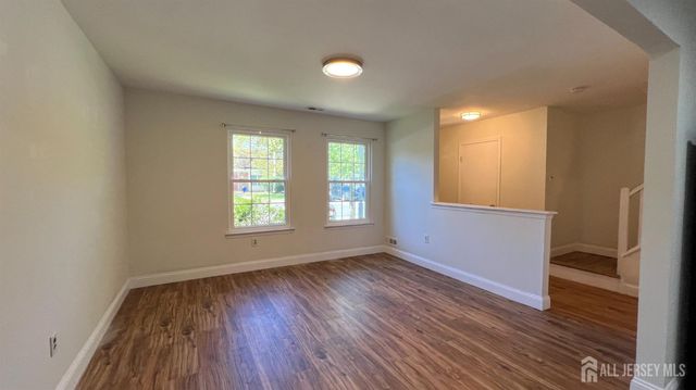 288 Constitution Circle, North Brunswick, NJ 08902