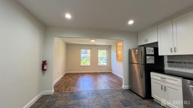 288 Constitution Circle, North Brunswick, NJ 08902