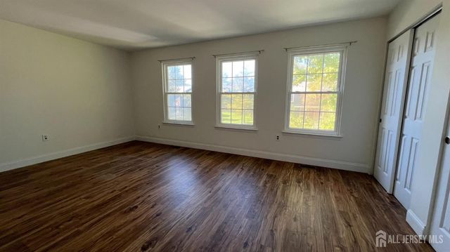 288 Constitution Circle, North Brunswick, NJ 08902
