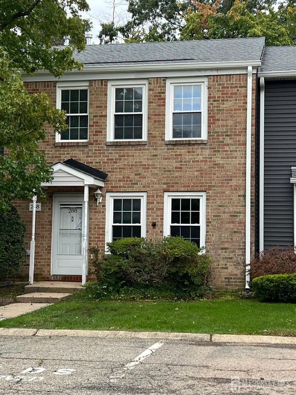 288 Constitution Circle, North Brunswick, NJ 08902