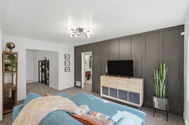 2480 S JACKSON AVE, Ogden, UT 84401