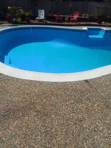 123 Lone Oak Drive, Highlands, TX 77562