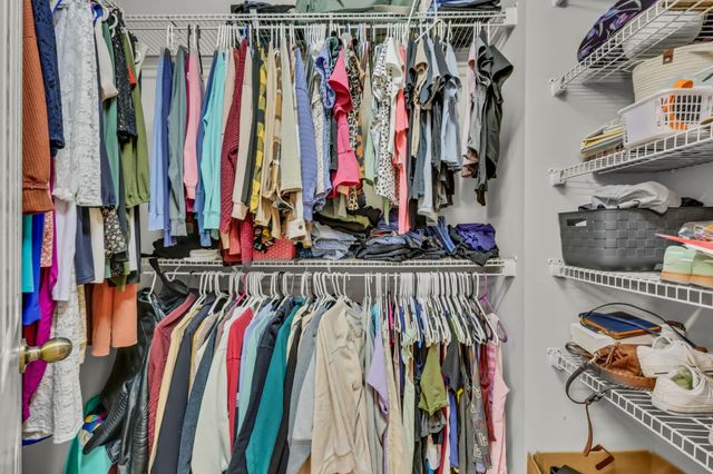 2581 Alex Overlook Way, Clarksville, TN 37043