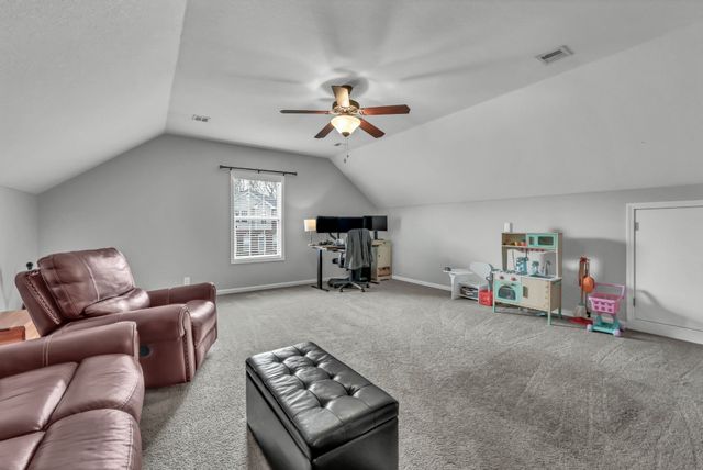 2581 Alex Overlook Way, Clarksville, TN 37043