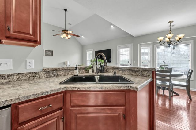 2581 Alex Overlook Way, Clarksville, TN 37043