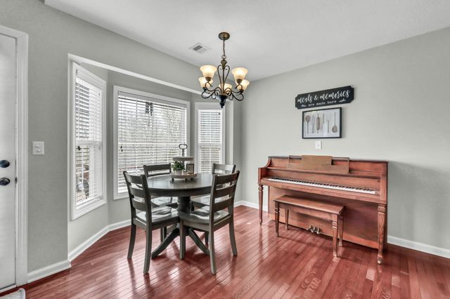 2581 Alex Overlook Way, Clarksville, TN 37043