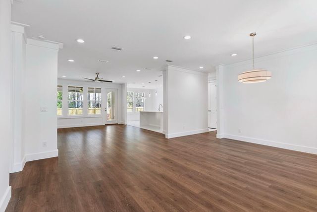 100 W Grizzly Street, Freeport, FL 32439