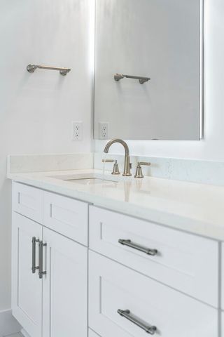 100 W Grizzly Street, Freeport, FL 32439