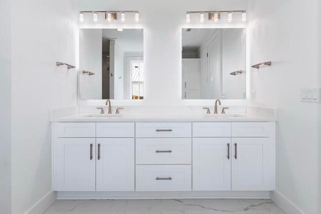 100 W Grizzly Street, Freeport, FL 32439