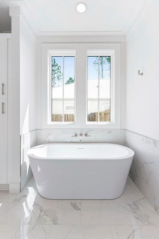 100 W Grizzly Street, Freeport, FL 32439