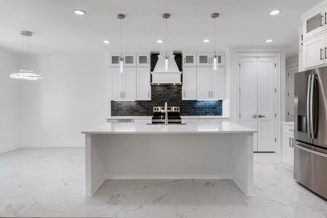 100 W Grizzly Street, Freeport, FL 32439