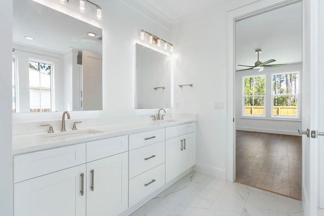 100 W Grizzly Street, Freeport, FL 32439