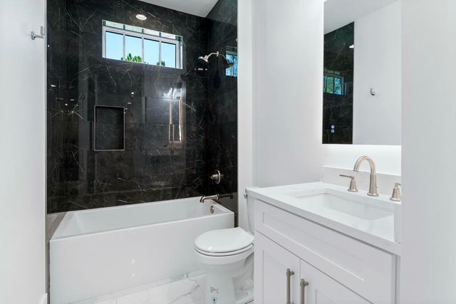 100 W Grizzly Street, Freeport, FL 32439