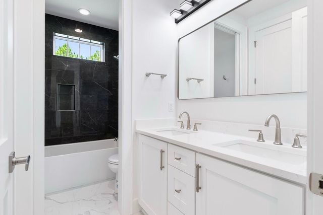 100 W Grizzly Street, Freeport, FL 32439