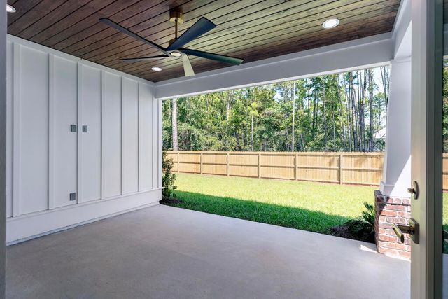 100 W Grizzly Street, Freeport, FL 32439