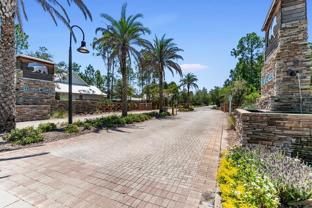 100 W Grizzly Street, Freeport, FL 32439