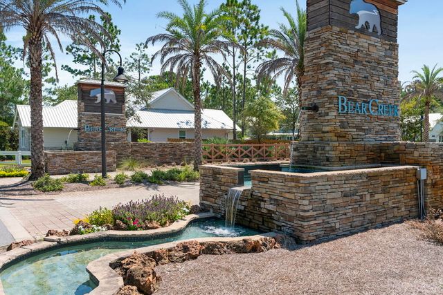 100 W Grizzly Street, Freeport, FL 32439