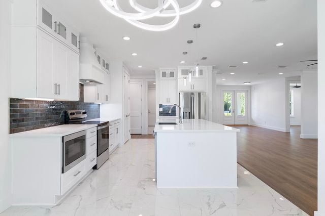 100 W Grizzly Street, Freeport, FL 32439