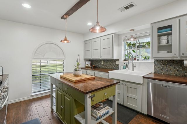 1405 Carriage Lane, Garland, TX 75043