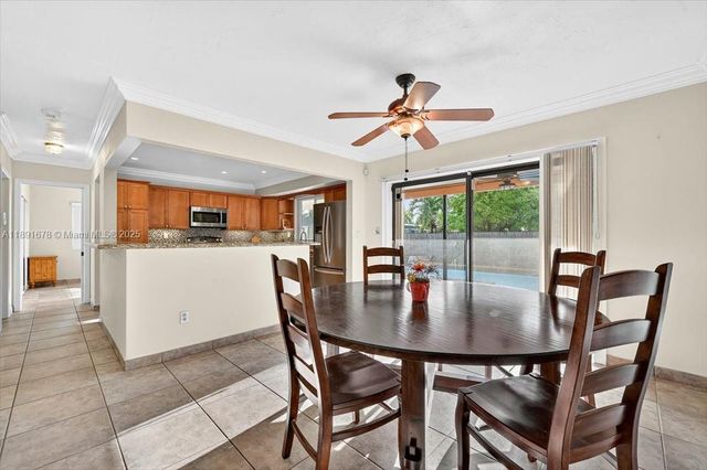 1621 NW 110th Ter, Pembroke Pines, FL 33026
