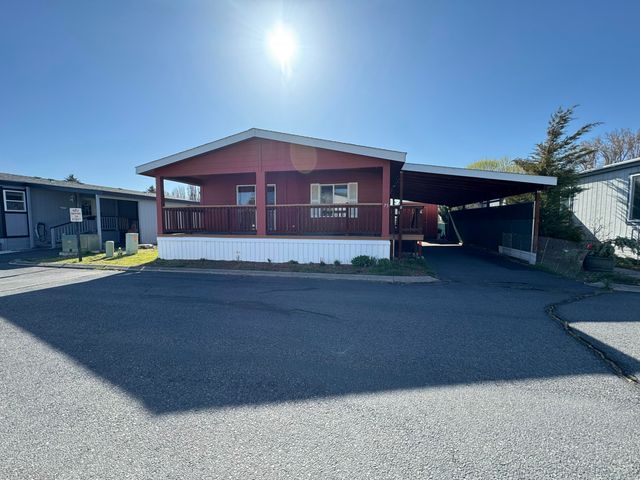 4200 Summers Lane UNIT 73, Klamath Falls, OR 97603
