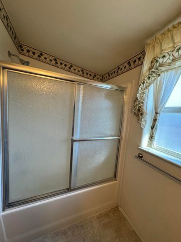 4200 Summers Lane UNIT 73, Klamath Falls, OR 97603