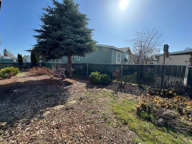 4200 Summers Lane UNIT 73, Klamath Falls, OR 97603