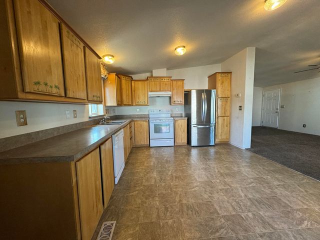 4200 Summers Lane UNIT 73, Klamath Falls, OR 97603