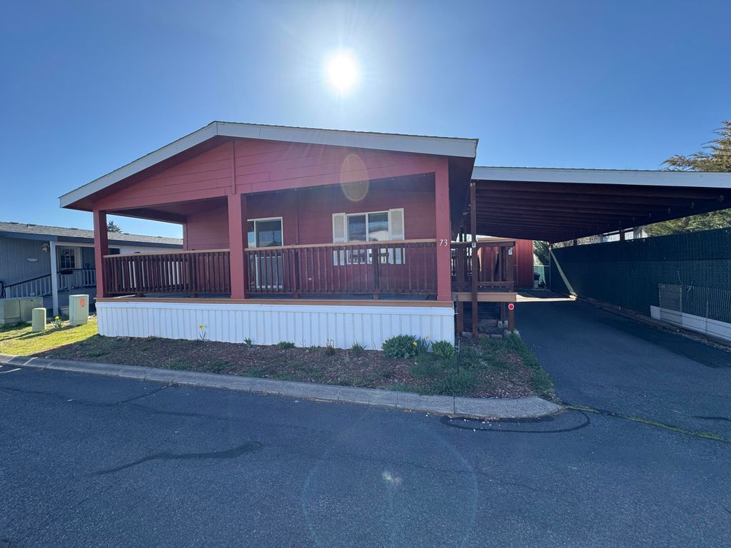4200 Summers Lane UNIT 73, Klamath Falls, OR 97603