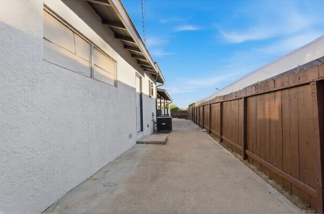 236 S Claremont Avenue, San Jose, CA 95127