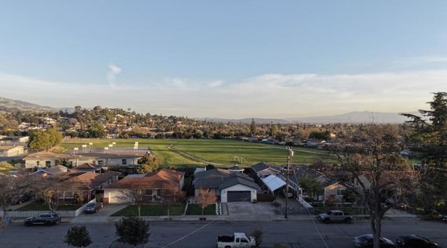 236 S Claremont Avenue, San Jose, CA 95127