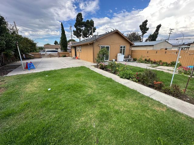 948 Rider Avenue, Salinas, CA 93905