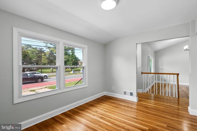 705 UNIVERSITY BLVD W, Silver Spring, MD 20901