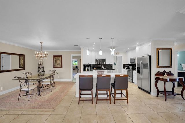 1019 E Cypress Drive, Pompano Beach, FL 33069