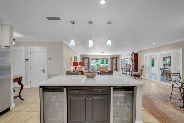 1019 E Cypress Drive, Pompano Beach, FL 33069