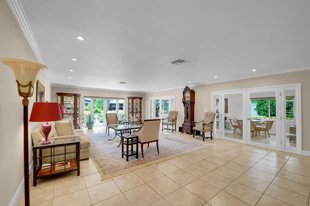1019 E Cypress Drive, Pompano Beach, FL 33069