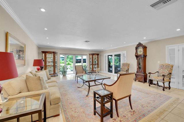 1019 E Cypress Drive, Pompano Beach, FL 33069