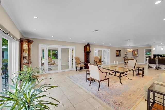 1019 E Cypress Drive, Pompano Beach, FL 33069