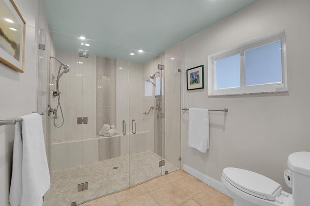 1019 E Cypress Drive, Pompano Beach, FL 33069