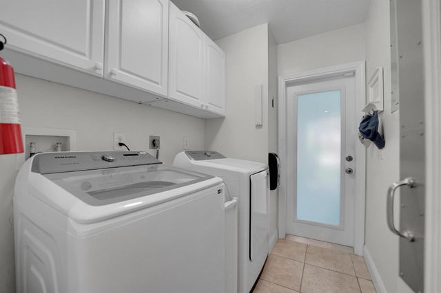 1019 E Cypress Drive, Pompano Beach, FL 33069