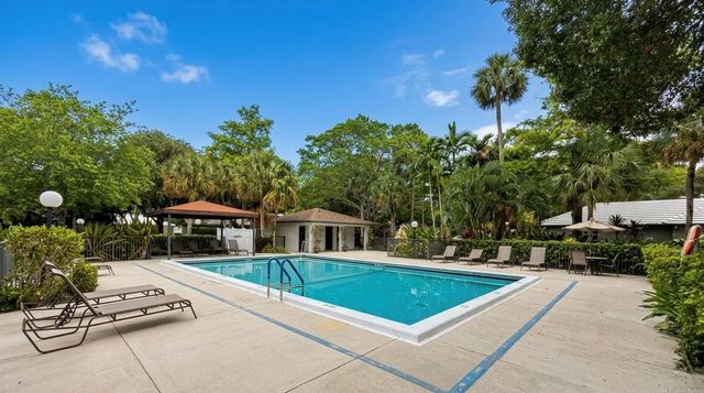 1019 E Cypress Drive, Pompano Beach, FL 33069